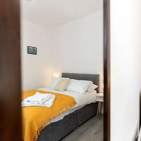Apartament Enfield *