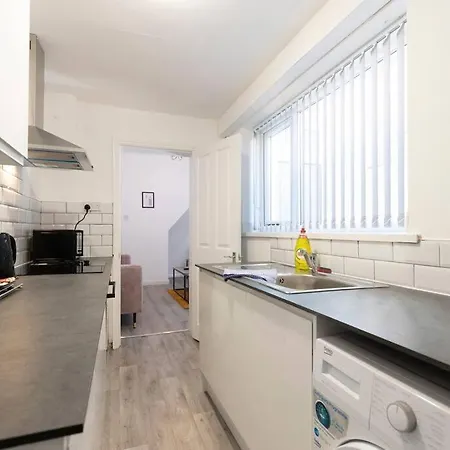 Enfield Apartament *